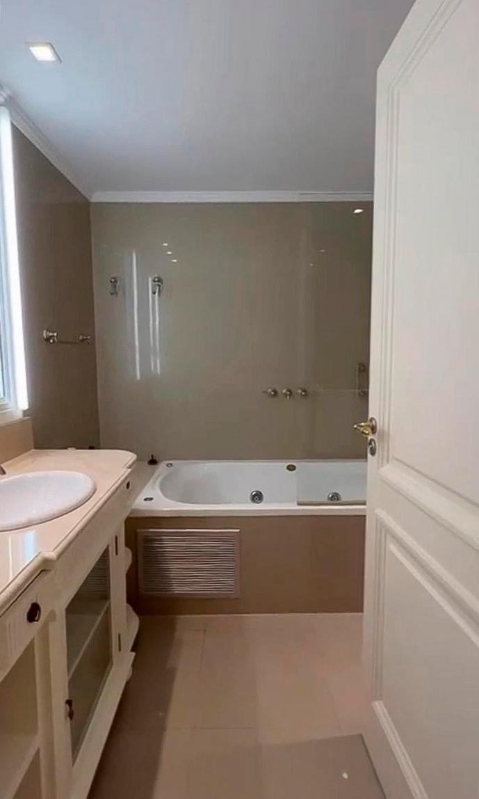 Departamento 5 Ambientes, Chateau, Puerto Madero. VENTA - Image 14