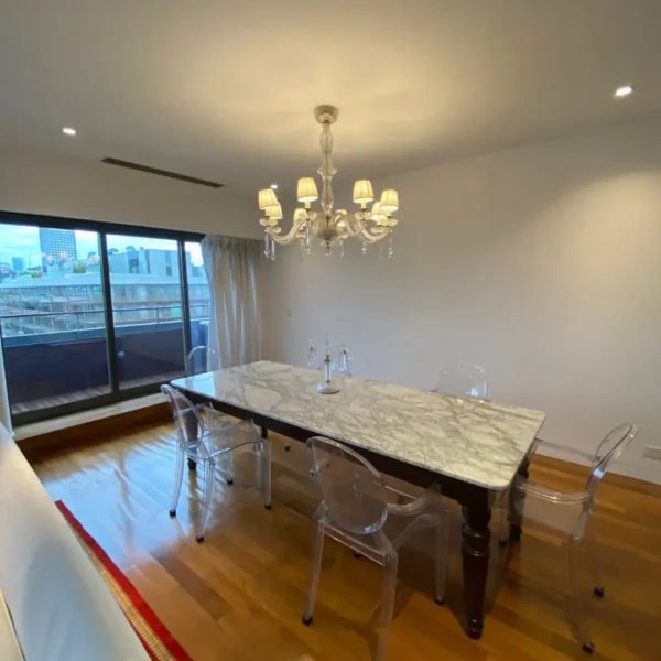 Departamento en Puerto Madero con terraza. VENTA